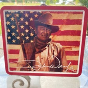 Duke and The Duke Lunch Box John Wayne Red Black 2015
